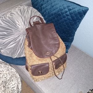 💯 Authentic Coach Backpack